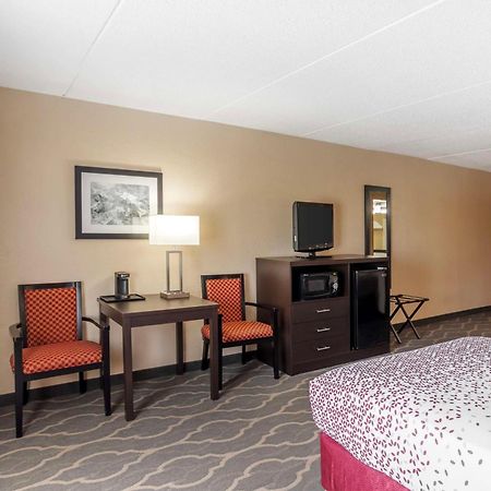 Best Western Inn At Blakeslee-Pocono Екстериор снимка