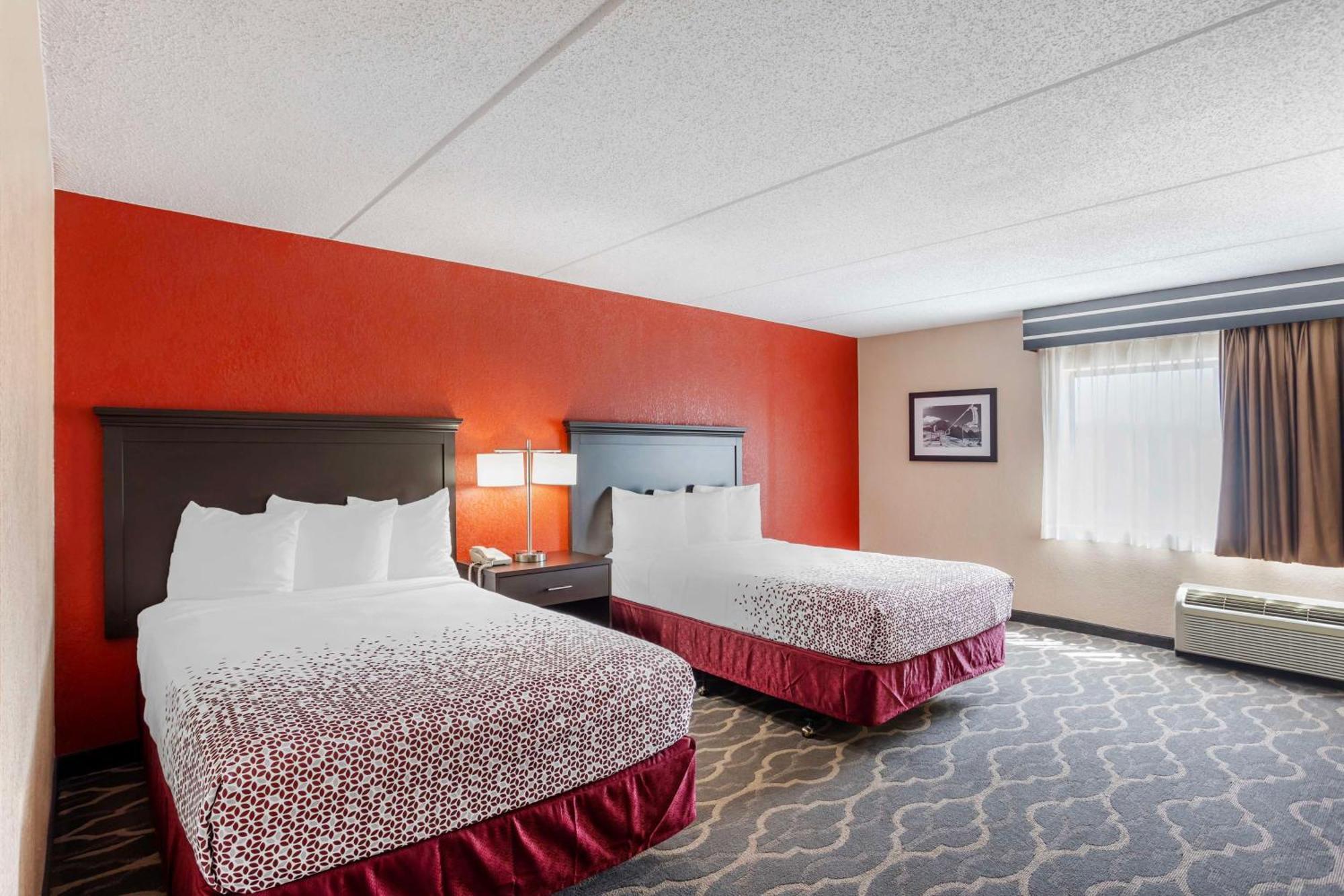 Best Western Inn At Blakeslee-Pocono Екстериор снимка