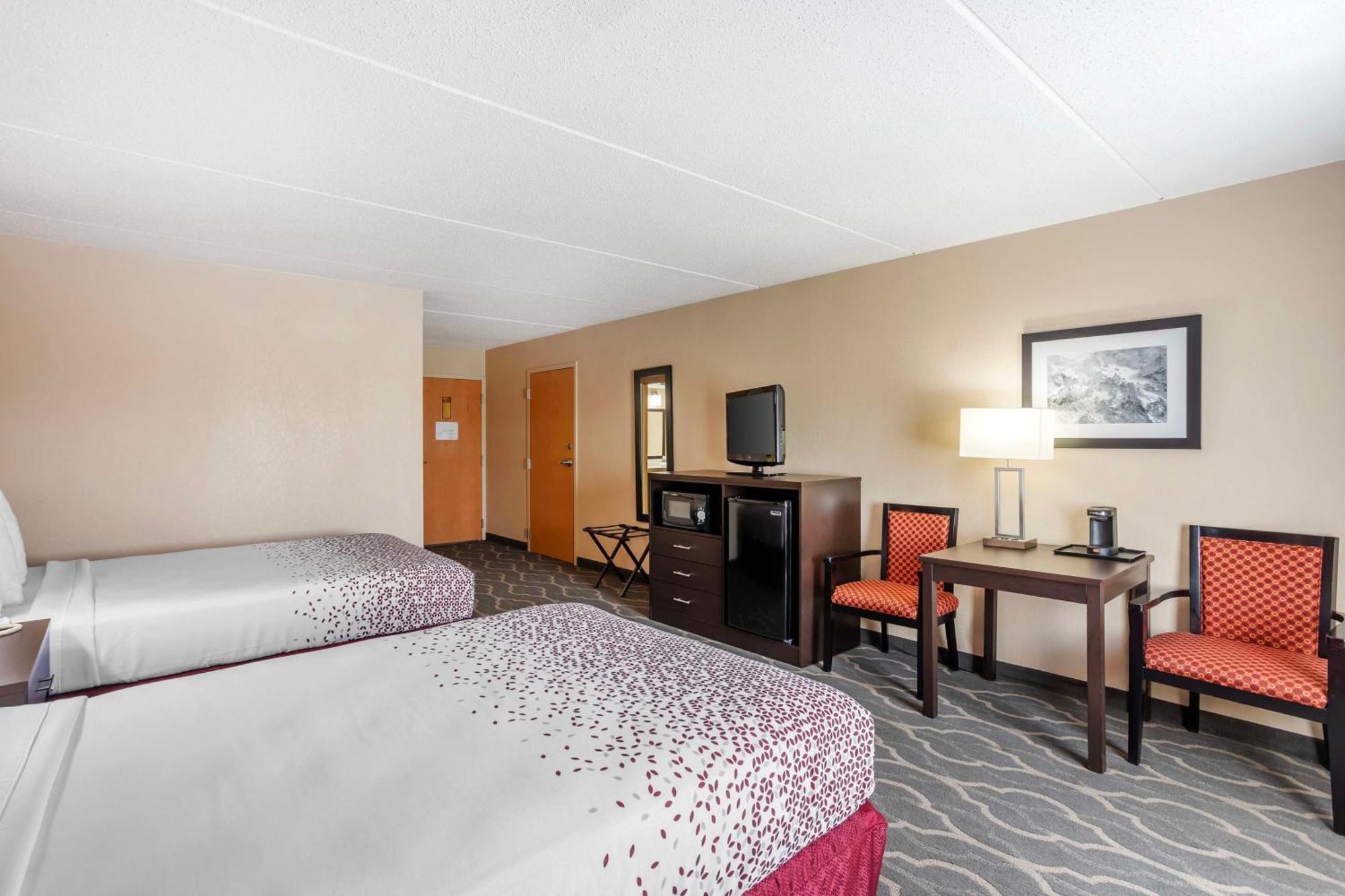 Best Western Inn At Blakeslee-Pocono Екстериор снимка