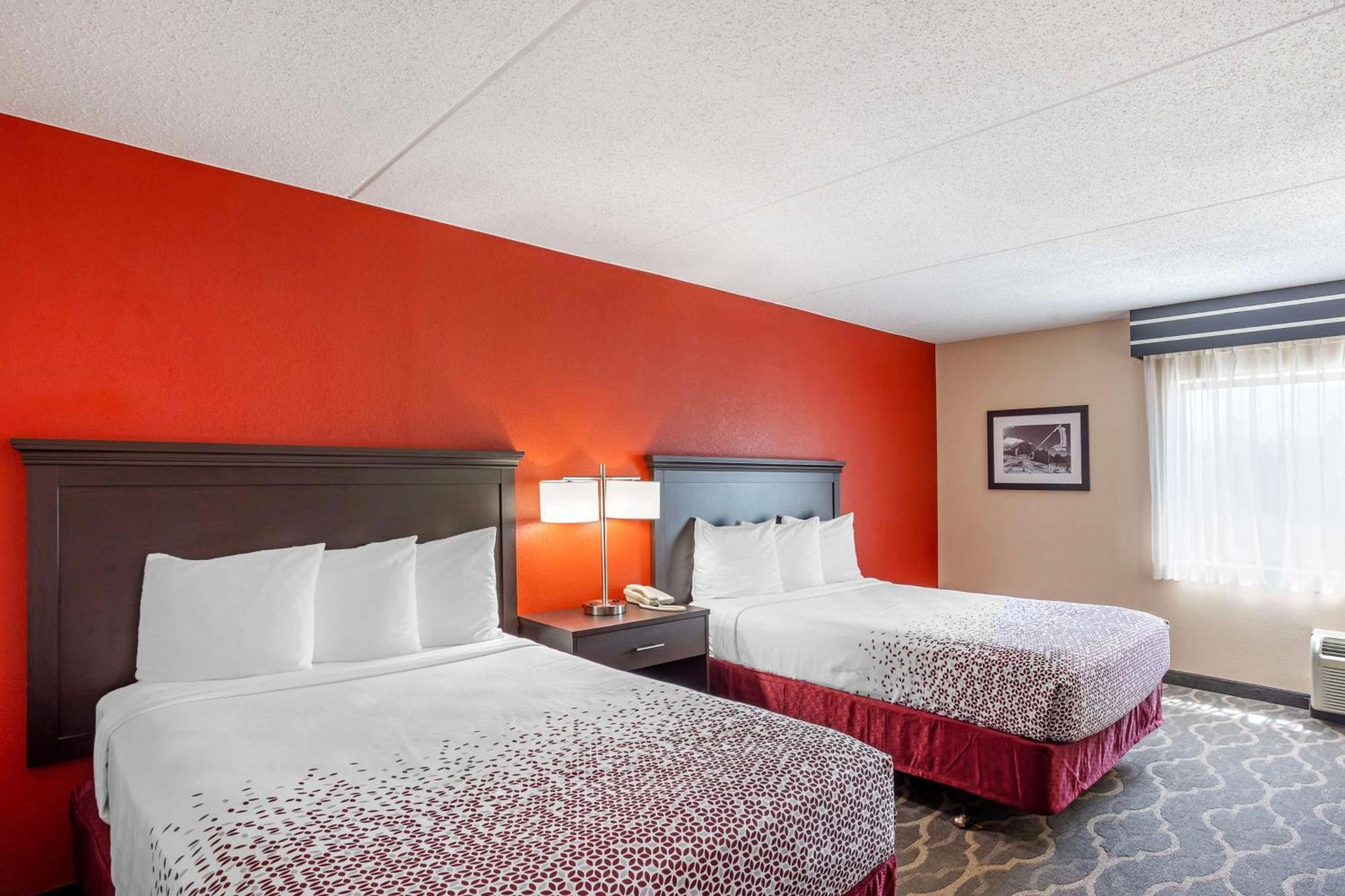 Best Western Inn At Blakeslee-Pocono Екстериор снимка