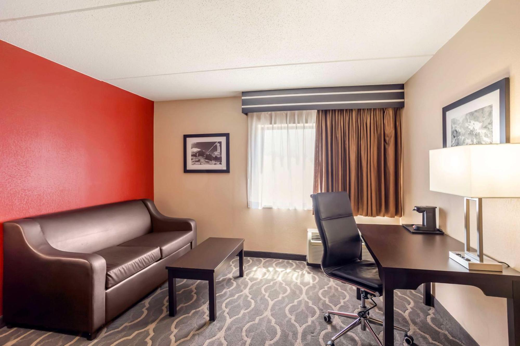Best Western Inn At Blakeslee-Pocono Екстериор снимка