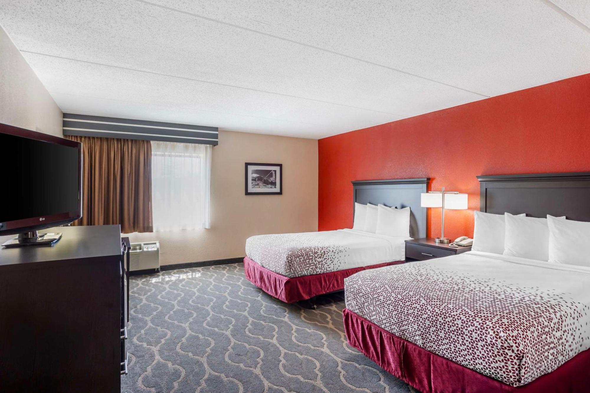 Best Western Inn At Blakeslee-Pocono Екстериор снимка