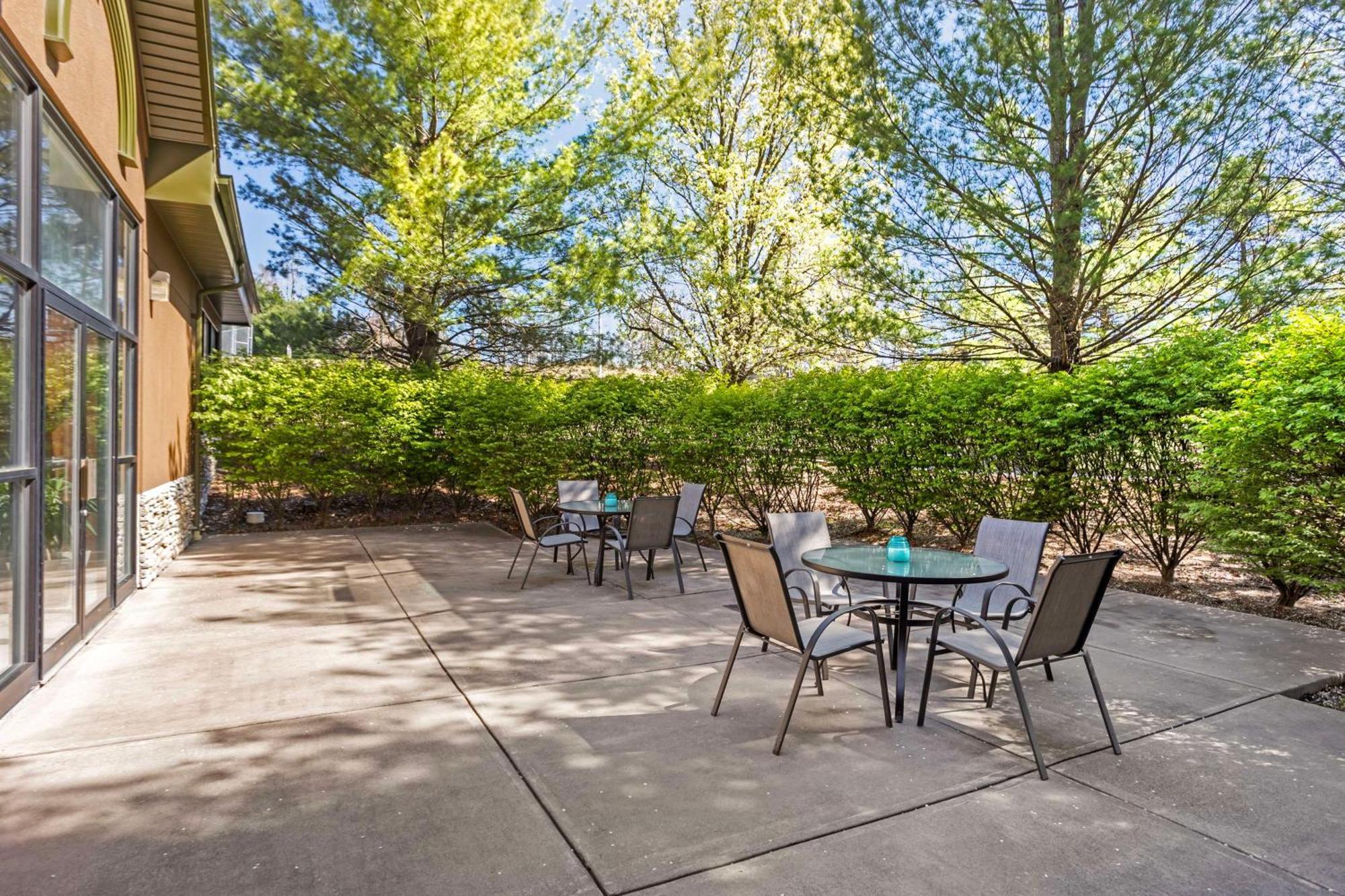 Best Western Inn At Blakeslee-Pocono Екстериор снимка